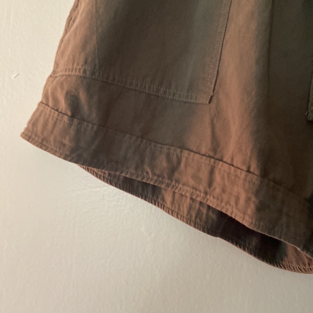 Drawstring shorts - Picture 2 of 5
